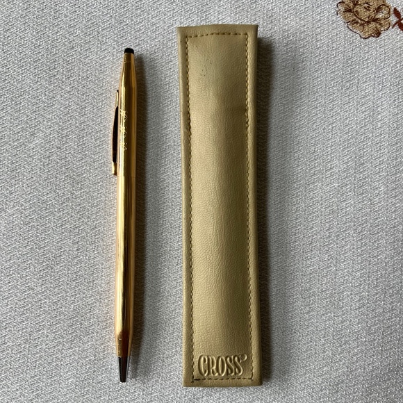 Classic Century Gold Filled Cross Pen & Sleeve - Picture 1 of 6